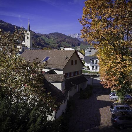 Spring Inn Flums Bagian luar foto